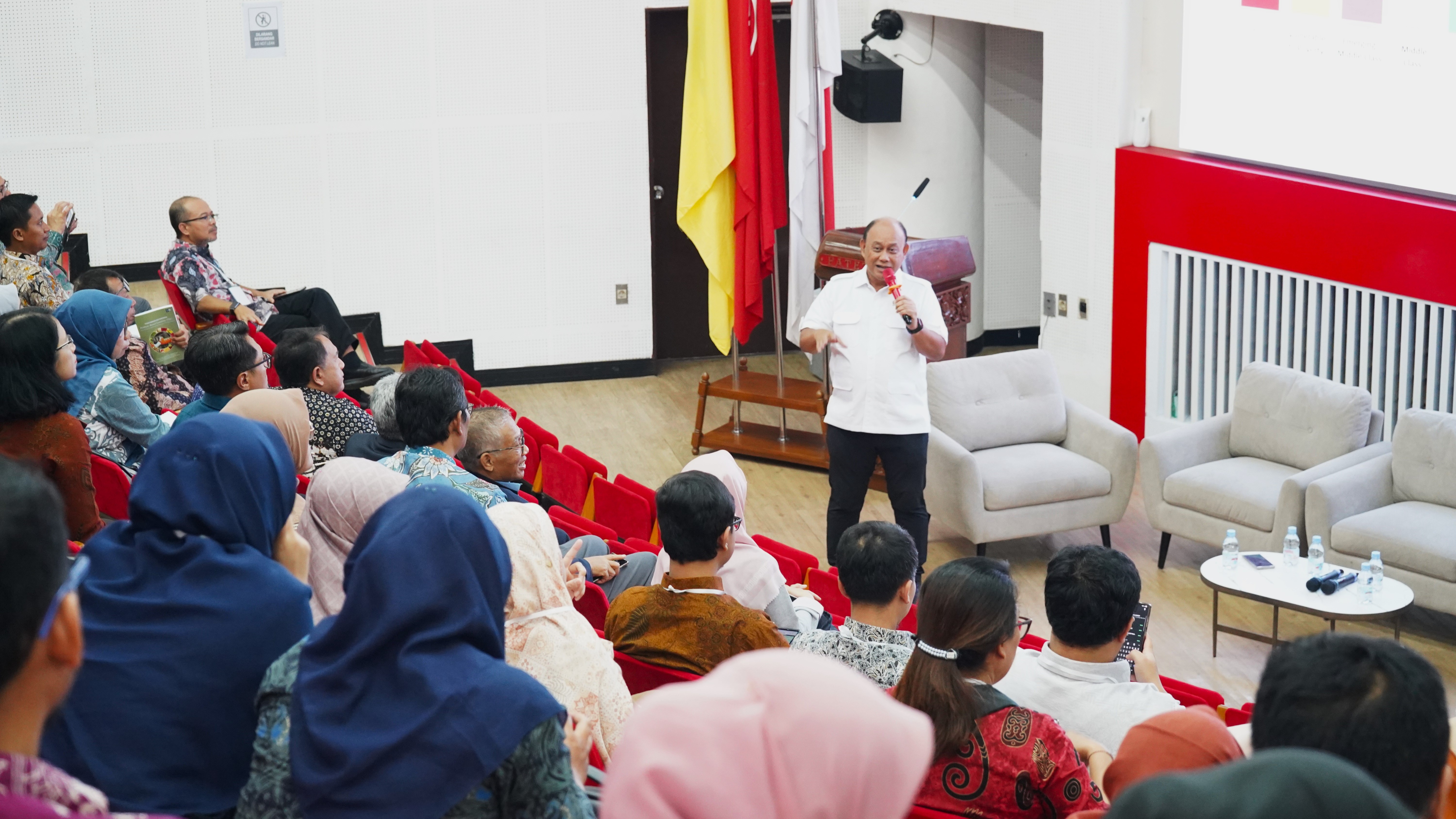 Kabadan BGN Simalungun Hadiri Seminar Nasional dan Pertemuan Forum Komunikasi Perguran Tinggi Teknologi Pertanian Indonesia Kebijakan Nasional dan Tantangan 